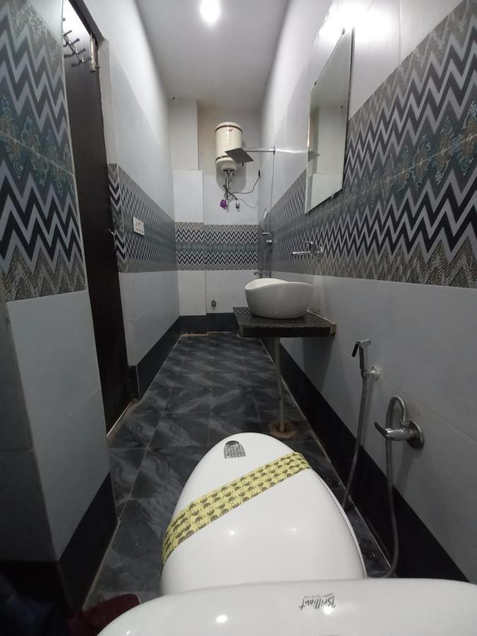 Hotel Banke Bihari Haridwār Екстериор снимка