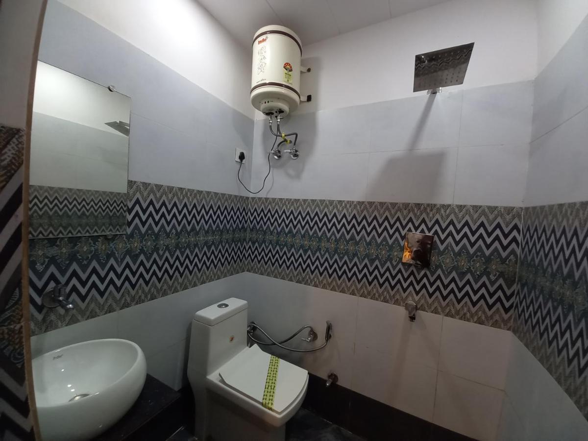 Hotel Banke Bihari Haridwār Екстериор снимка